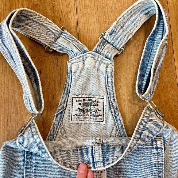 Levi’s Light Wash Denim Overalls – Women’s Large - Picture 5 of 12